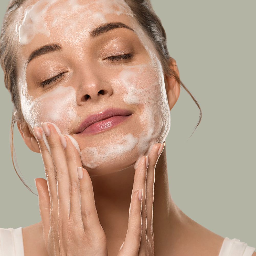 Professionelle Gesichtsreinigung mit Alex Cosmetic